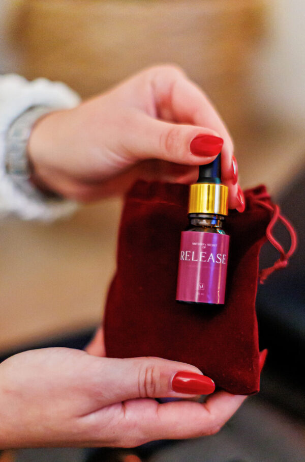 Esencjelka-dyfuzor-bezwodny-prezent-na-swieta-olejki-eteryczne-esencje-materio-7s s