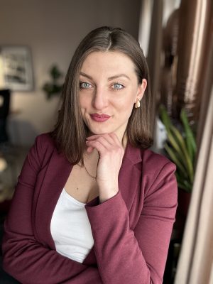 Agnieszka Mazur Esencje MATERIO kreatorka naturalnych zapachów do wnetrz z kolejkow eterycznych